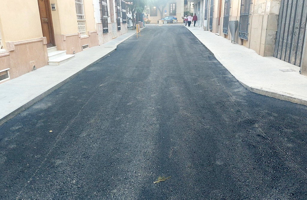 Entran en la recta final las obras de las calles Salvador Aledo y Estrecha